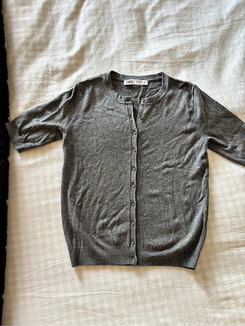 Zara Women's Gray Cardigan Size small Like New